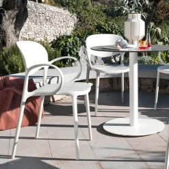 Abby Connubia® Fauteuil de jardin empilable en polypropylène recyclé* Fauteuil De Jardin
