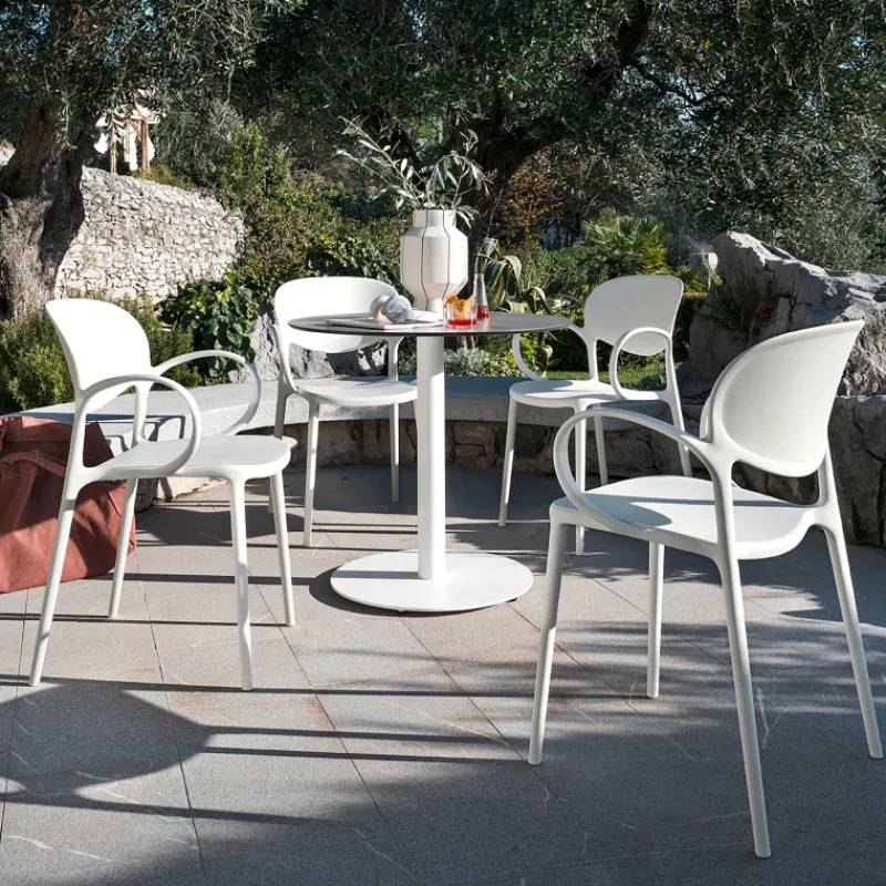 Abby Connubia® Fauteuil de jardin empilable en polypropylène recyclé* Fauteuil De Jardin