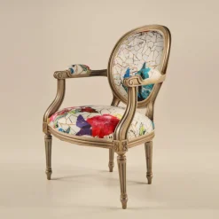 Paget Adrien Fauteuil Louis XVI médaillon revisité fabrication française* Fauteuil De Salon