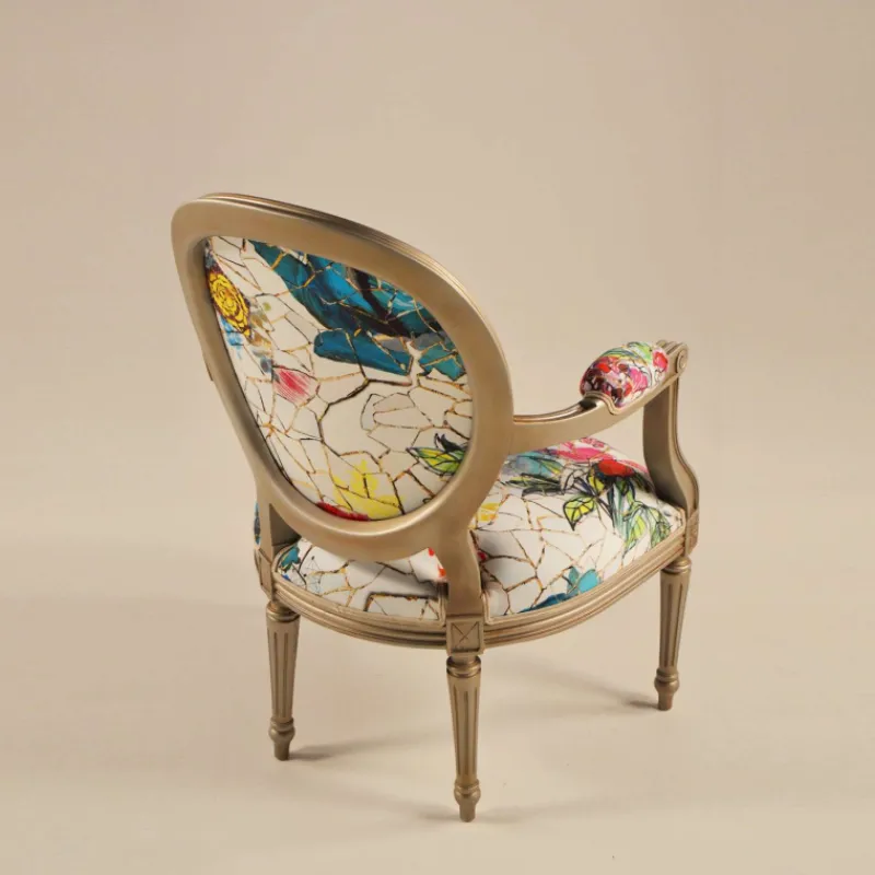 Paget Adrien Fauteuil Louis XVI médaillon revisité fabrication française* Fauteuil De Salon