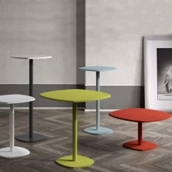 Perfecta Circa Petite table de cuisine carrée aux bords arrondis avec pied central* Table Pour Petit Espace|Table De Cuisine