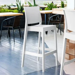 Maya Tabouret de bar empilable en polypropylène* Tabouret De Bar (assise +/- 80 Cm)