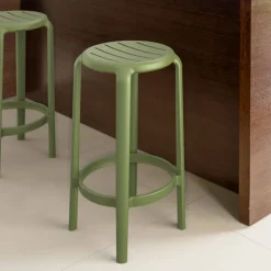 Tom Tabouret snack sans dossier en polypropylène* Tabouret Snack (assise +/- 65 Cm)|Tabouret De Bar (assise +/- 80 Cm)